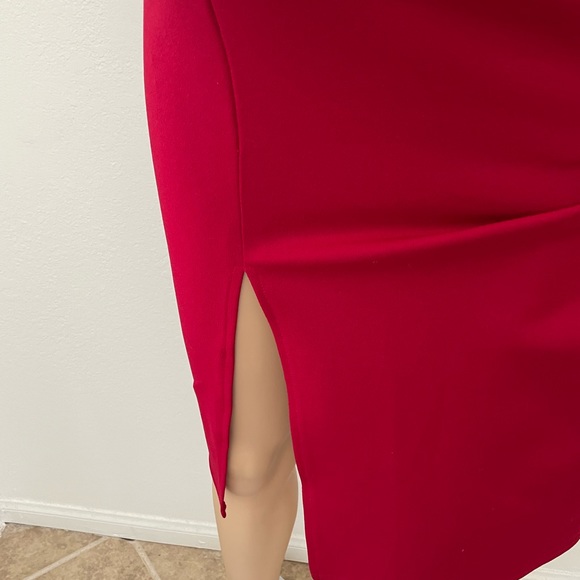 Red strapless dress - Picture 4 of 5